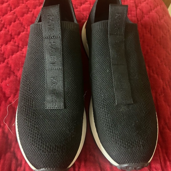 New Michael Kors Sneakers - size 10 - Picture 3 of 5
